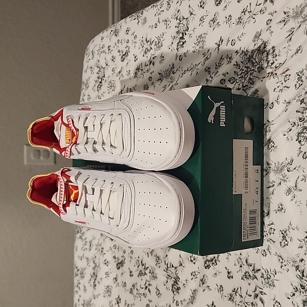 Puma Cali-O Drive Thru (In & Out)